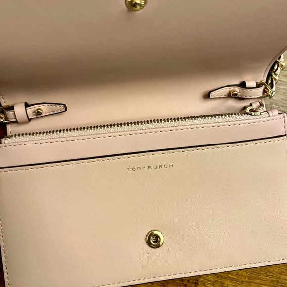 Tory Burch wallet convertible crossbody - Picture 3 of 8